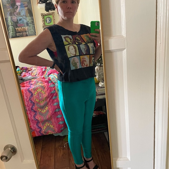 Meet your Posher, Mary - Picture 5 of 14